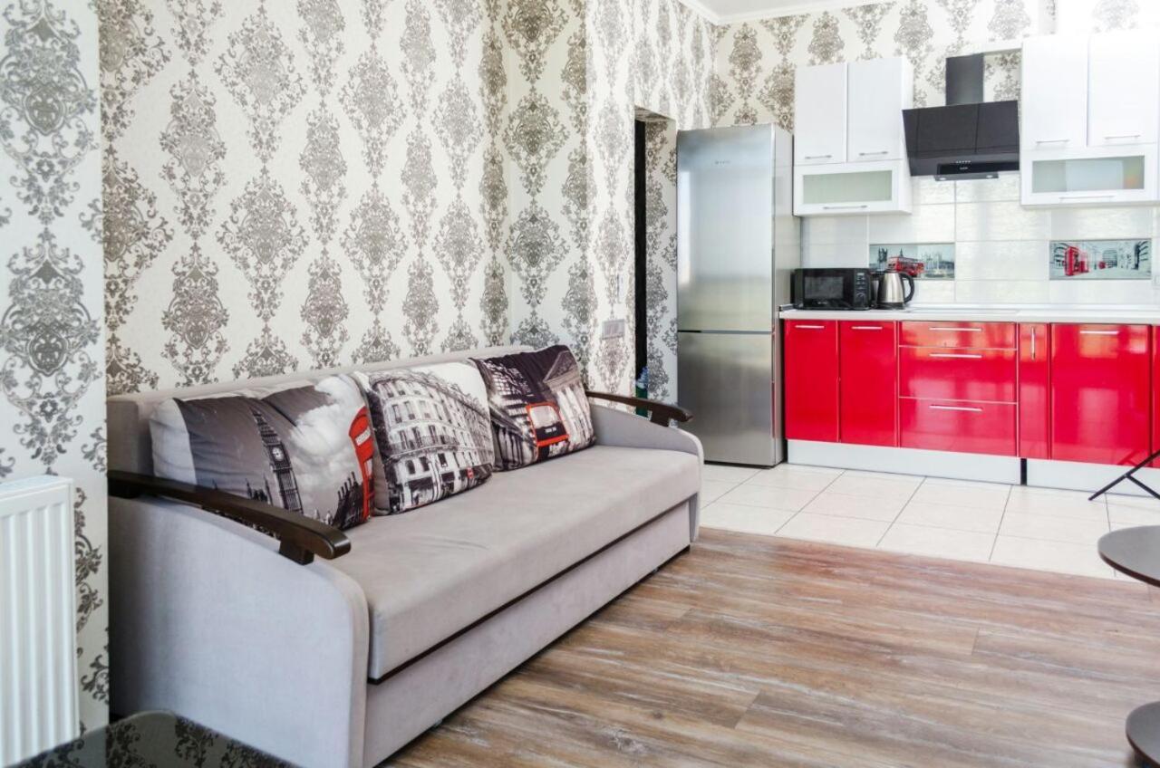 Appartement Admiral à Kharkiv Extérieur photo